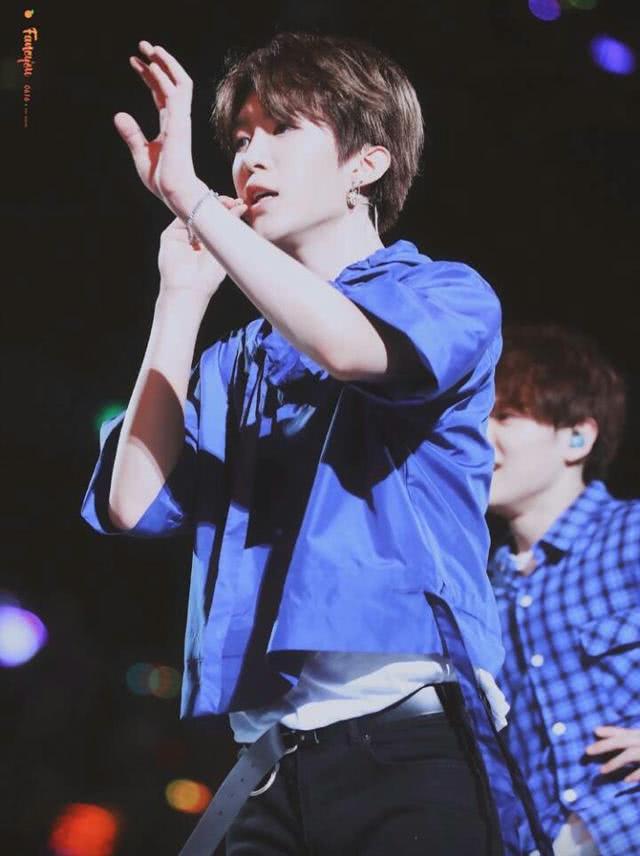 上海见面会:陆定昊林超泽台下应援,女星张萌居