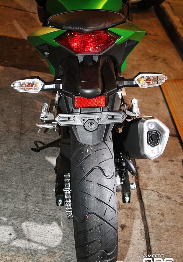 疾走奔驰，帅到没朋友了！川崎Kawasaki Z300摩托街车