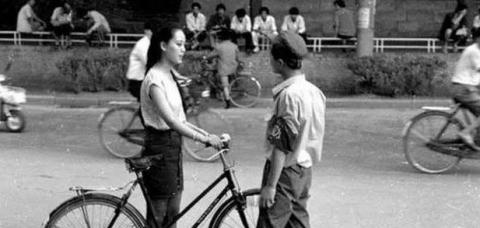 老照片带你回看00年代的中国 看到第7张才知道