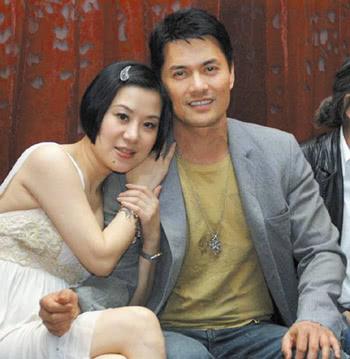 62岁吕良伟近照曝光:第三个老婆是亿万富婆,儿子长的比他还帅
