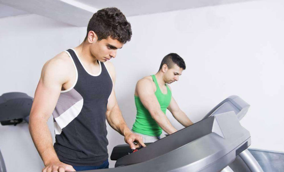 健身运动的分类要搞清楚,不是说举两下铁你就是在健身