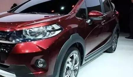 本田终于开窍了，才卖8万让国产车尴尬，百公里油耗才3L！