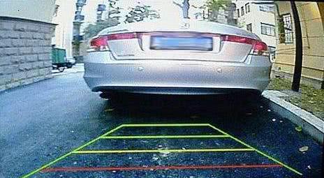 倒车影像里黄红绿的线各代表什么?只有老司机