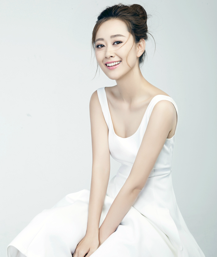 熟美人李东艾明目皓齿肤白如雪美到让人窒息