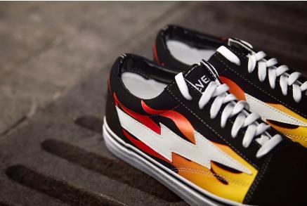 易烊千玺钟爱的这双闪电鞋可不一般!Adidas绿