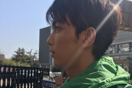 不P图不美颜的小鲜肉吴磊素颜生活照曝光 和你