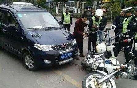 五菱宏光被称为秋名山神车，这是什么梗？