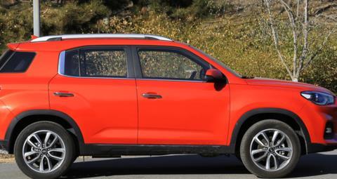 现代-ix35，内饰干净整洁，优雅大气