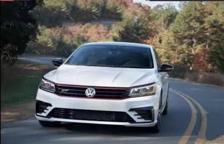 帕萨特终于迎来特别版，比奥迪A7拉风，不足20万碾压凯美瑞