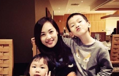 32岁马蓉近照:曾自曝生活拮据,如今却穿一身名