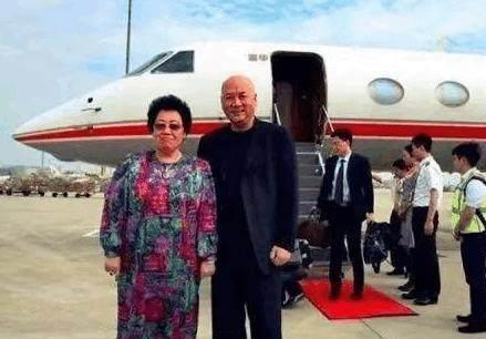 明星的豪华座驾, 还是林志颖的座驾最阔气! 他排第二