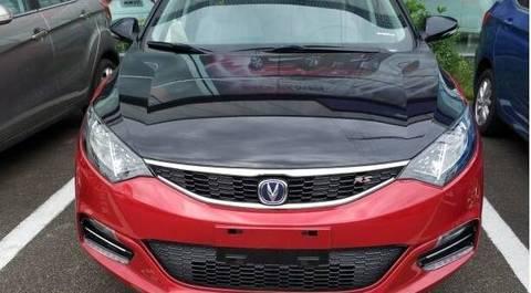 聪明人买车都不要大众捷达了，流行开这款车，省油又好开！