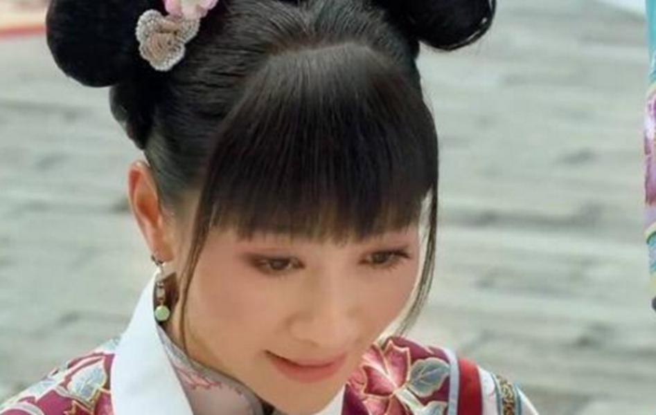 小主们的选秀,甄嬛靠脸,安陵容靠海棠花,她却靠得病入宫!