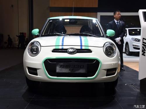 宝马也被盯上了,力帆5.18万造出“Mini”,一看内饰更厉害了!