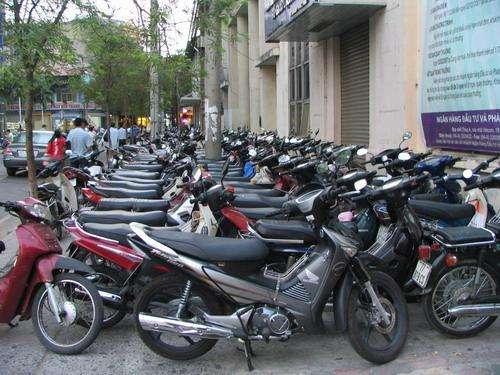 越南街头的摩托车成灾, 可为什么没有中国制造