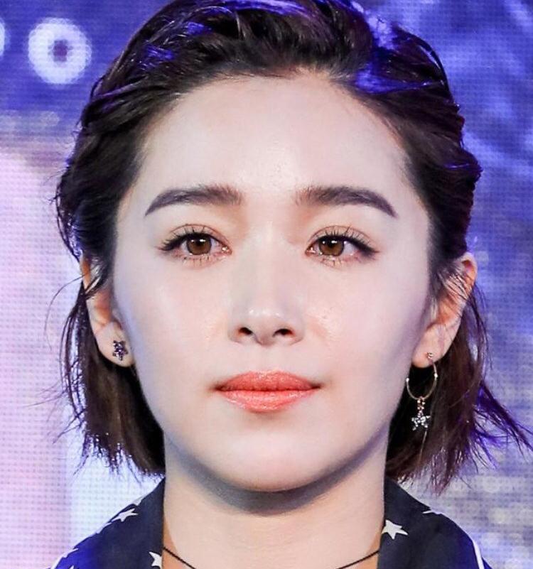 阚清子上天天向上被问到姓氏，众人才知道她背景，网友：真是低调