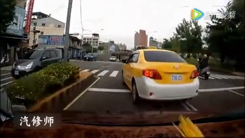 出租车为躲电动车被撞，这个全责有点冤！