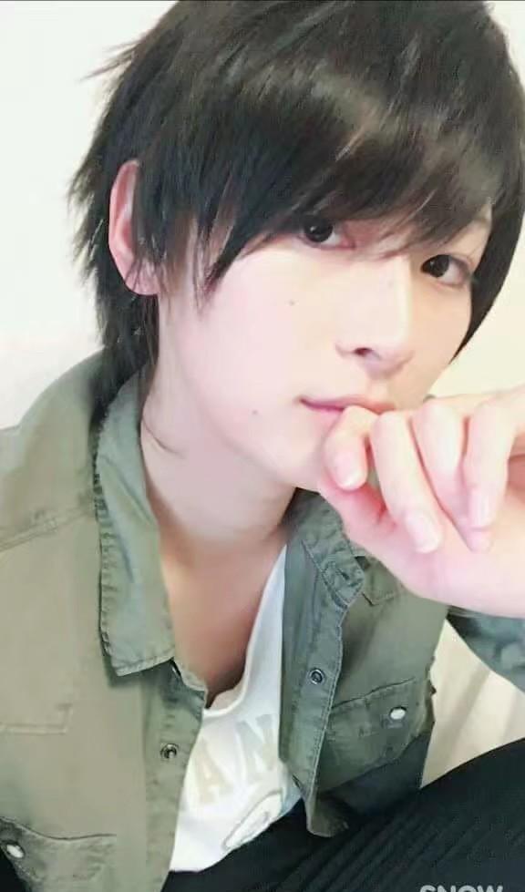 当轩墨宝宝卸了妆, 仍然是那个迷人的女装大佬? 真相告诉你