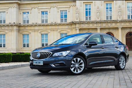 买速腾不如买它，外观帅气回头率高，1.5T油耗5.8，11万开回家