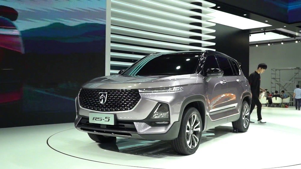 大胆前卫 2018广州车展聊宝骏RS-5
