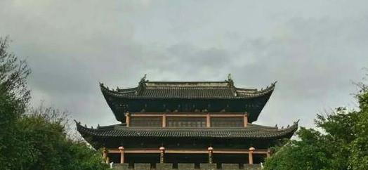 广东梅州的、福建龙岩和江西赣州,哪个城市发