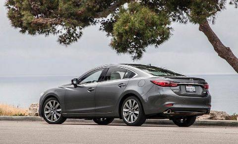 马自达最帅轿车！性能强于迈腾，外观媲美奔驰C级，2.5T仅23万