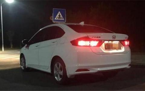 本田这款车没收音机，连捷达都比不上，售价7万还有人疯抢