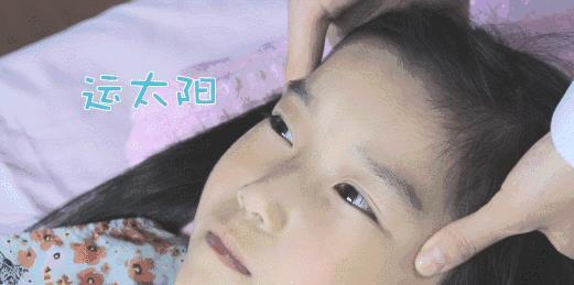 孩子高烧39,不打针不吃药,这3个地方推一推,15