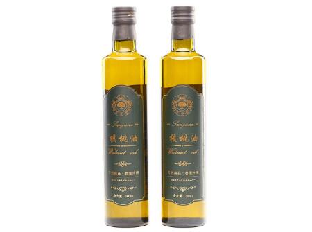 宝宝吃核桃油好还是牛油果油好!