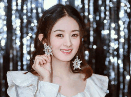 赵丽颖出席活动, 项链成为亮点, 网友 羡慕冯绍