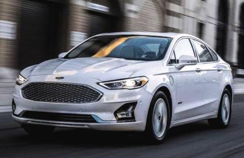 曾因高颜值被卖疯的一款车，如今丑到无人买