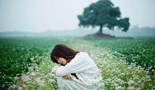 朋友圈看了想哭的说说带图片,句句走心伤感!