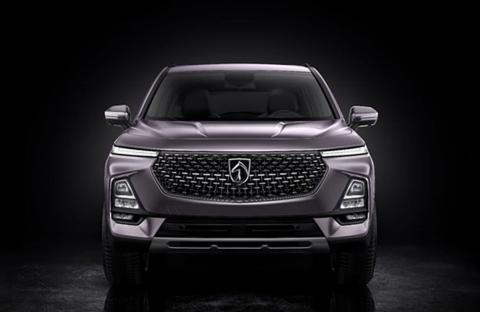 配备三块液晶屏 宝骏全新SUV车型RS-5内饰官图曝光