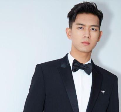 杨紫接受采访, 李现大喊杨紫我爱你, 不停闹腾