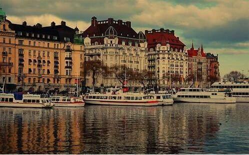 近千万人口的国家兵力达7.2万军费500亿 是实