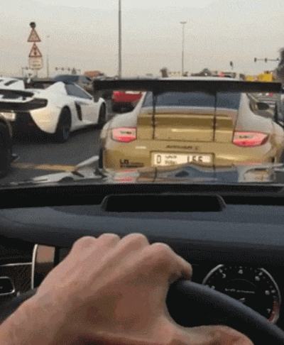 搞笑gif动图:风一般的男子,刹不住车了|豪车|碰瓷者