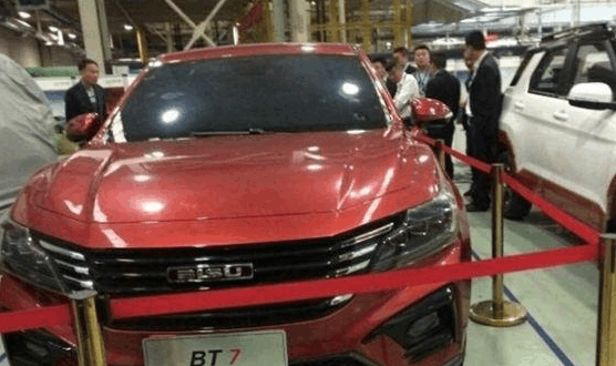 比速T7SUV车型, 有点奔驰的味道, 只是价格不亲民!