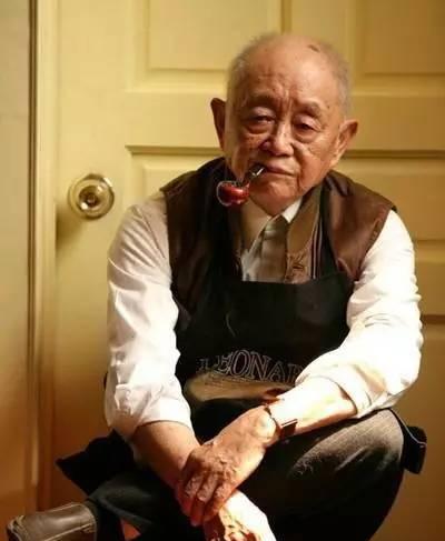 黄永玉绘画的精彩人生，详细黄永玉作品最新价值走向及特点
