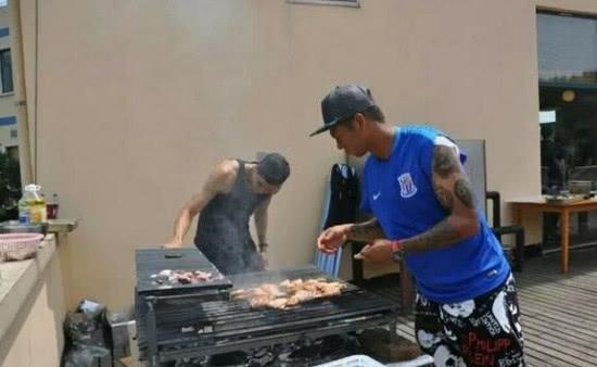 对比一下中超球员和C罗的饮食,你就知道为什么