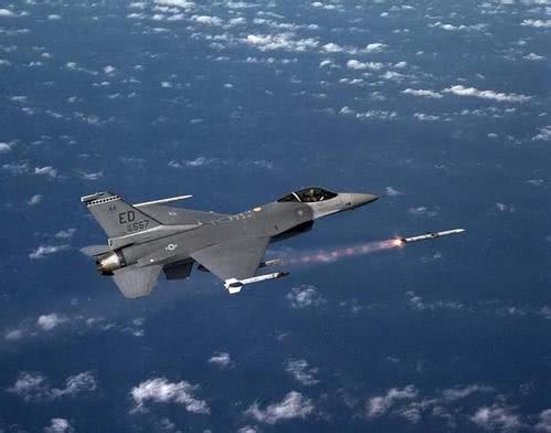 世界战机数量排名_世界空军排行榜,邻国排名世界第二,战机数量比我国(2)