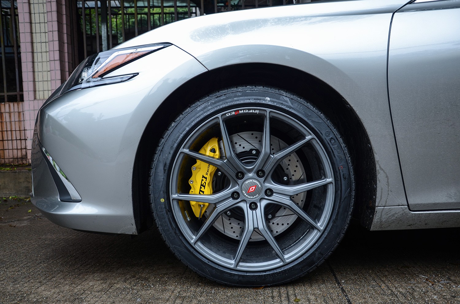 雷克萨斯ES改装德国TEI Racing P60S大六刹车