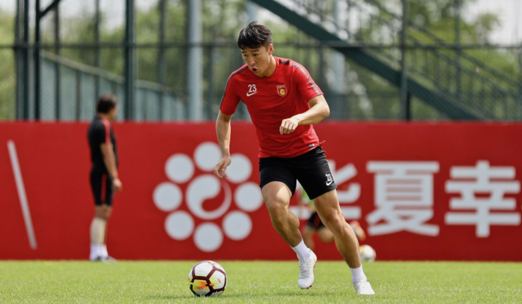 河北华夏幸福俱乐部现在一天两练,上午场地训