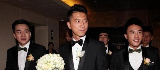 明星伴郎团阵容比拼: 黄晓明就很气派了, 看到陈小春我沉默了