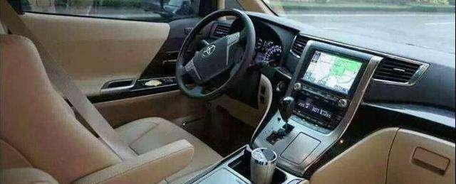 此明星卖掉了自己的豪车, 偷偷给汶川捐款5000万