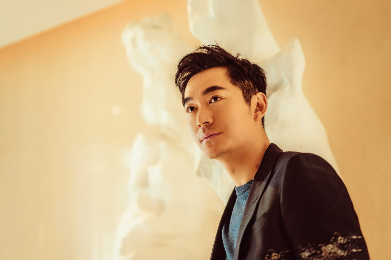 “朱古力暖男”朱泳腾“先声夺人”亮相《老男孩》