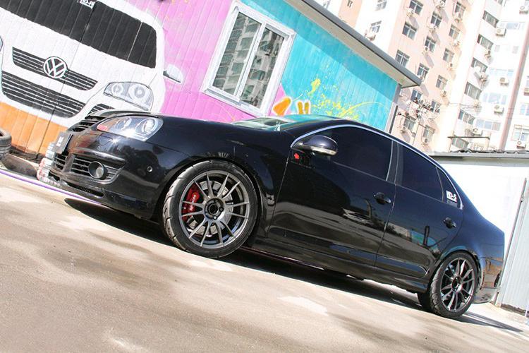 不知道你见过没？420匹的老速腾改装四驱系统案例