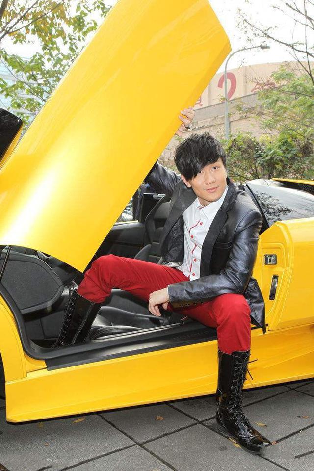 比王思聪还牛的富二代,却低调了13年,田馥甄是