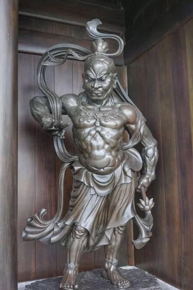 李嘉诚花 26 亿建的慈山寺，到底有多美？