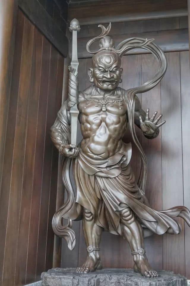 李嘉诚花 26 亿建的慈山寺，到底有多美？