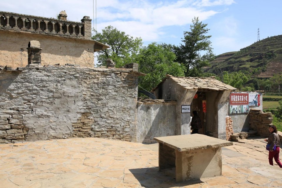 榆林网红地绥德郭家沟村,虽然在山沟里,但是风